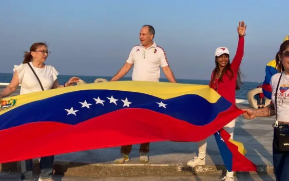 Venezolanos radicados en Veracruz, celebran captura de Maduro