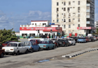 El fin del petróleo venezolano para Cuba desata las colas por combustible en la isla