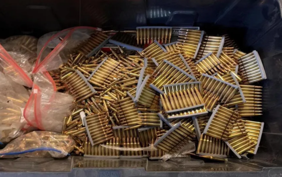 Incautan arsenal al Cártel de Sinaloa en BC; aseguran fusiles, pistolas y cartuchos