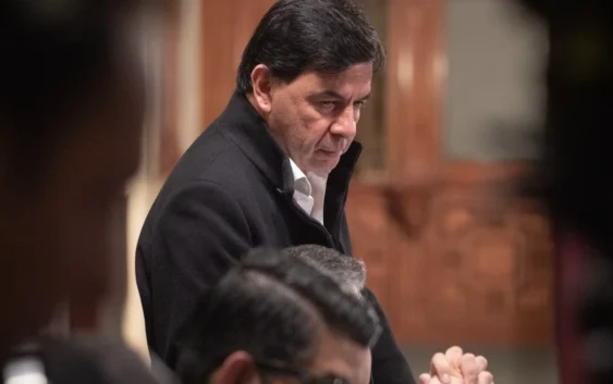 Scherer revela que Jesús Ramírez benefició a la impresora de Regeneración por $2,800 millones