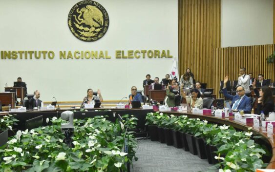 Propuesta de reforma electoral filtrada debilitaría al INE: Martín Faz
