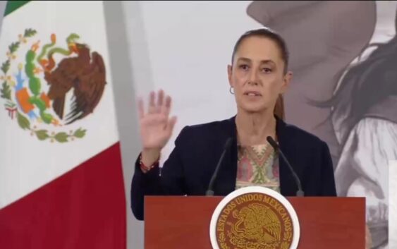 Libros de texto no son patrimonio de una persona, advierte Sheinbaum