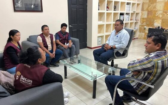 El trabajo en equipo entre el gobierno municipal y el programa Becas del Bienestar es clave para apoyar la educación de la niñez y juventud sayuleña.