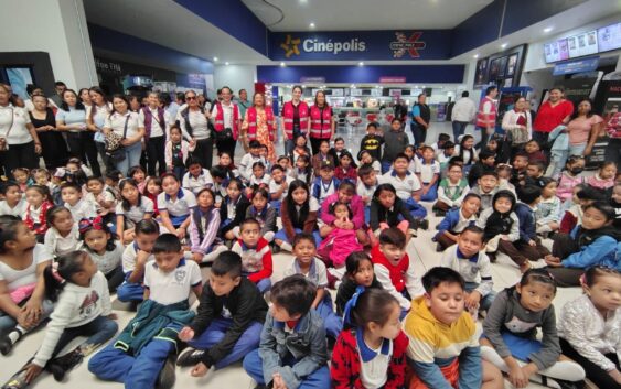 Sonia Marie y fundación Cinépolis acercan gratuitamente la magia del cine a niños de Coatzacoalcos