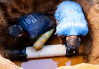 Gobierno de Minatitlán atiende reparación de línea principal en la colonia Santa Clara