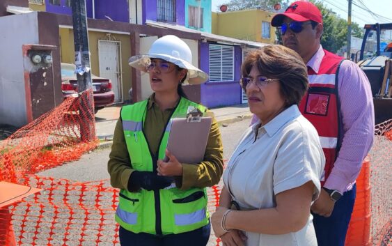 Supervisa alcaldesa de Veracruz avances del Programa Municipal de Bacheo en zona norte