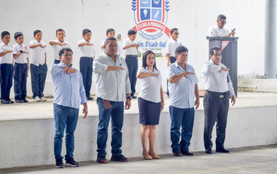 VISITA EL ALCALDE ING. JOSÉ MANUEL MUÑOZ MURRIETA INSTALACIONES DE LA ESCUELA ÚRSULO GALVÁN.