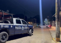 Durante cateo en vivienda de la colonia Zapata de Acayucan, habitantes denuncian robo, daños, y sometimiento con armas.