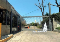 Cumple Marx Arriaga dos días atrincherado en SEP