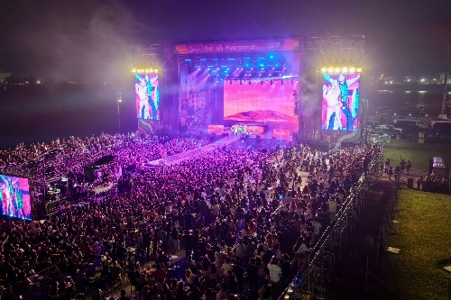 Falso colapso de grada durante segundo desfile del Carnaval de Veracruz