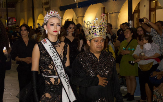 Chiquito Team Band pone a bailar a miles en el Entierro de “Juan Carnaval”