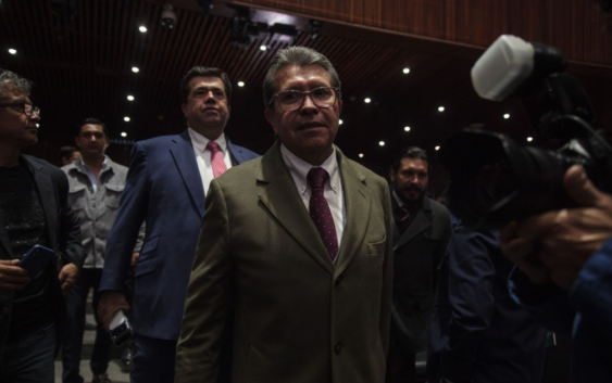 Monreal se adelanta y le quema la nota a la Presidenta: las pluris se quedan, anuncia