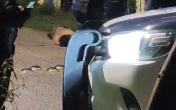 Ejecutan a un hombre en Cosoleacaque; hallan su cuerpo en el camino Arena–Mangos.