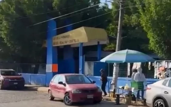 Veracruz: Grupo armado ingresa a primaria y secuestra a empresario durante acto cívico