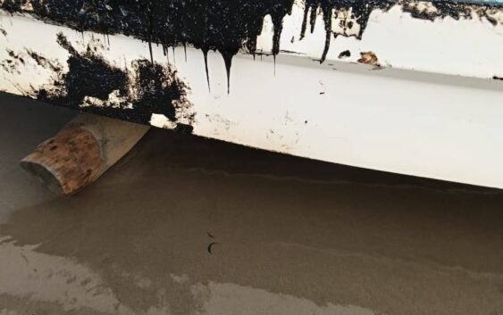 Alcalde de Pajapan alerta sobre derrame de crudo y pide acción inmediata de autoridades