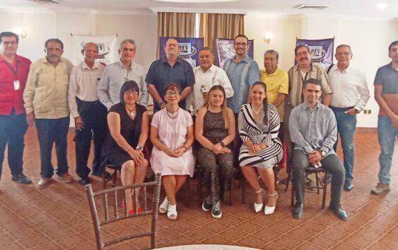 Acuerdan hermanamiento entre periodistas de España y Veracruz