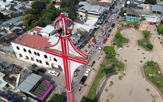 Realiza Ayuntamiento recorrido preventivo tras sismo en Sayula de Alemán