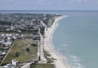 Pemex continúa limpieza de chapopote en playas de Veracruz y Boca del Río; descarta fugas en su infraestructura