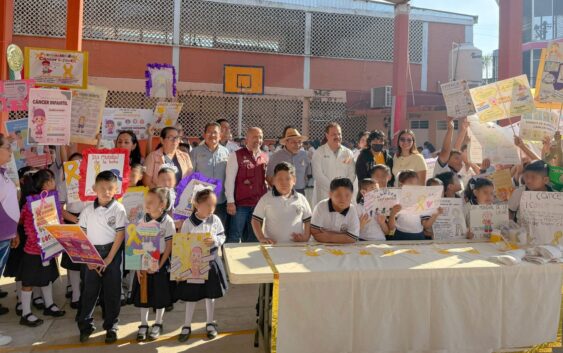 Guillermo Reyes Espronceda participa en caminata contra el cáncer infantil