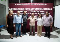 Guillermo Reyes Espronceda asiste a plática astronómica en la Biblioteca Municipal Guillermo Reyes Espronceda asiste a plática astronómica en la Biblioteca Municipal