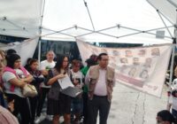 Bloquean colectivos de desaparecidos la avenida Américas