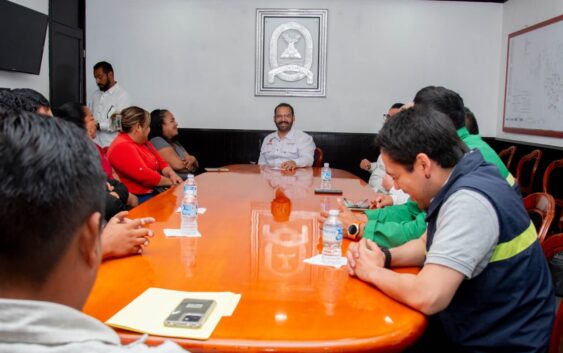 Anuncia Pedro Miguel Rosaldo saneamiento por derrame de hidrocarburo en costas del Golfo de México