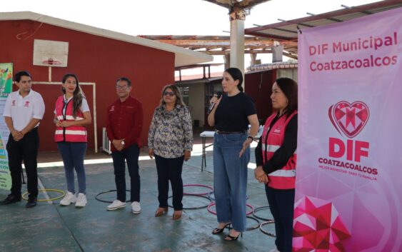 DIF Coatzacoalcos impulsa hábitos saludables en primaria Margarita Maza de Juárez por el Día Mundial contra la Obesidad