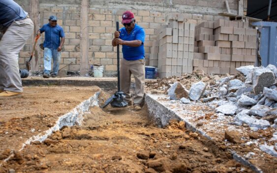 Gobierno Municipal continúa rehabilitación en la red de drenaje sanitario