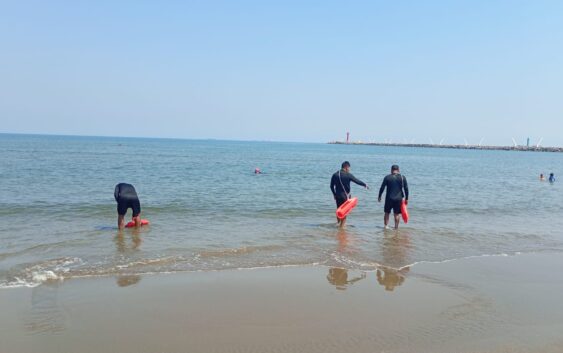 Refuerza Gobierno de Coatzacoalcos prevención en playas para garantizar seguridad de visitantes
