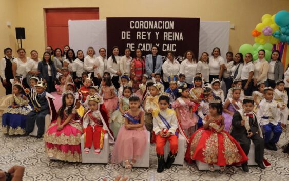 Presidenta del DIF Coatzacoalcos corona a 40 reinas y reyes infantiles de la primavera 2026