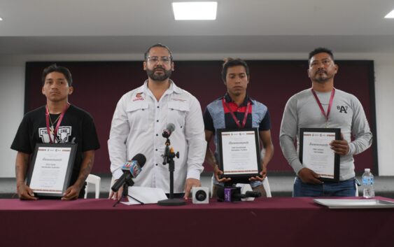 Reconoce Coatzacoalcos acto heroico de ciudadanos que salvaron a joven en el mar