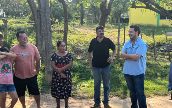 Alcalde de Cosoleacaque mantiene cercanía y diálogo con la ciudadanía en colonias y localidades.