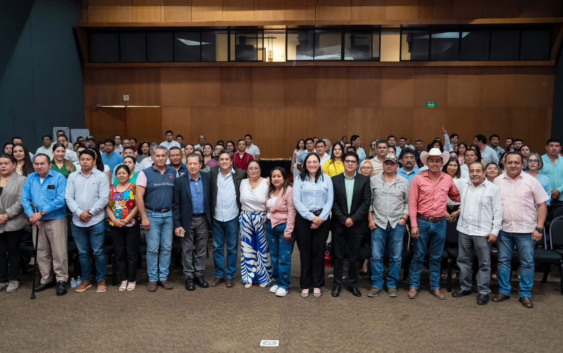 Gobierno de Minatitlán se capacita para la elaboración del Plan Municipal de Desarrollo