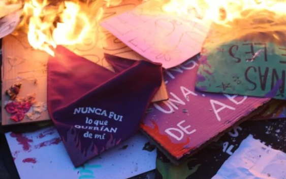 ¿QUIÉN PROVOCA LOS DESTROZOS EN LAS MARCHAS FEMENISTAS?
