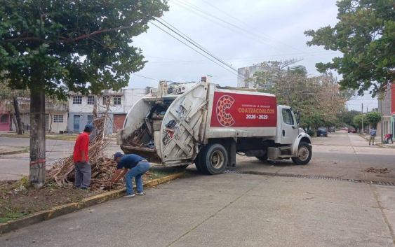 Garantizan recolección de basura en Semana Santa y refuerzan limpieza en playas de Coatzacoalcos