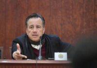 ¡Cuitláhuac enfría el fuego! Pero el perol político sigue caliente
