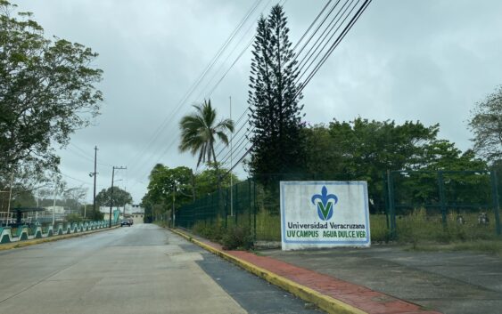 Agua Dulce Alumnos de enfermería estuvieron varias semanas sin clases en la UV