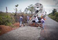 Ayuntamiento de Cosoleacaque realiza bacheo con concreto hidráulico en el tramo San Pedro – El Piñal