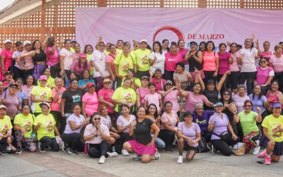 Todo un éxito el Primer Zumbatón Cosoleacaque 2026, lleno de energía y alegria