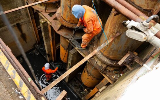 Gobierno Municipal realiza labores de limpieza en el cárcamo No. 2