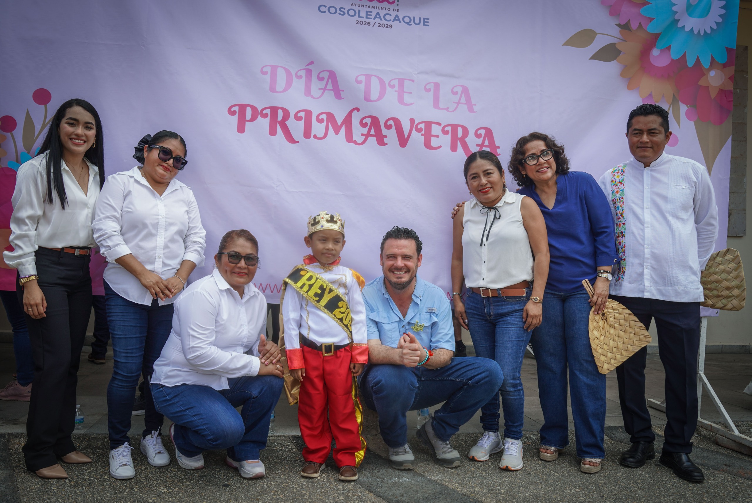Cosoleacaque da la bienvenida a la primavera con un colorido desfile