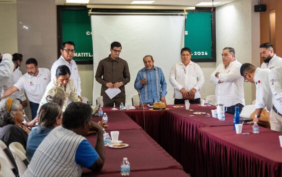 Guillermo Reyes Espronceda se reúne con sector pesquero y autoridades estatales