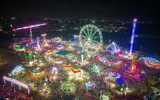 Gritos, risas y adrenalina al máximo en los juegos mecánicos de la Expo Feria Coatza 2026
