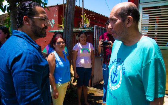 Atiende Pedro Miguel Rosaldo inundaciones en Coatzacoalcos y coordina acciones para apoyar a familias afectadas