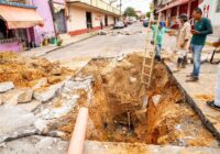Gobierno Municipal da mantenimiento a red de drenaje sanitario
