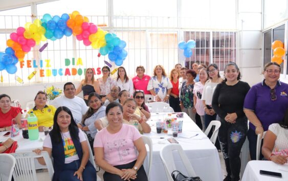 DIF Coatzacoalcos celebra a las educadoras de CADI y CAIC en su día