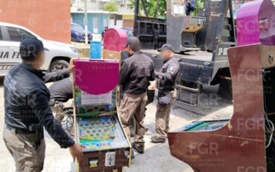 FGR asegura máquinas tragamonedas, en Alvarado