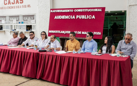 Guillermo Reyes Espronceda encabezó la Primer Audiencia Pública