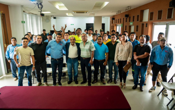 Guillermo Reyes Espronceda se reúne con sector taxista en favor a la atención ciudadana