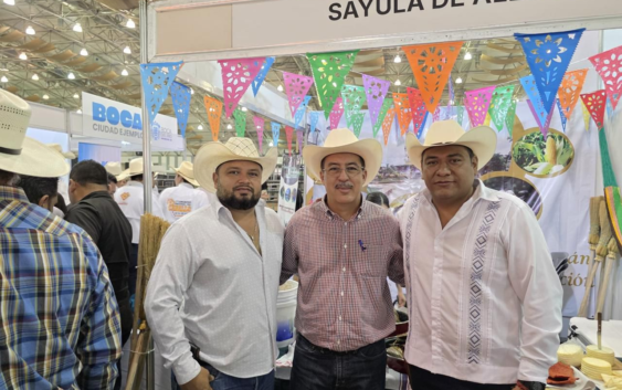Participa Sayula de Alemán en encuentro cultural y agropecuario en el “día del caballo”